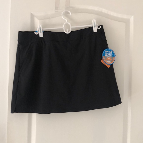 Columbia Dresses & Skirts - Columbia NWT Black Skort